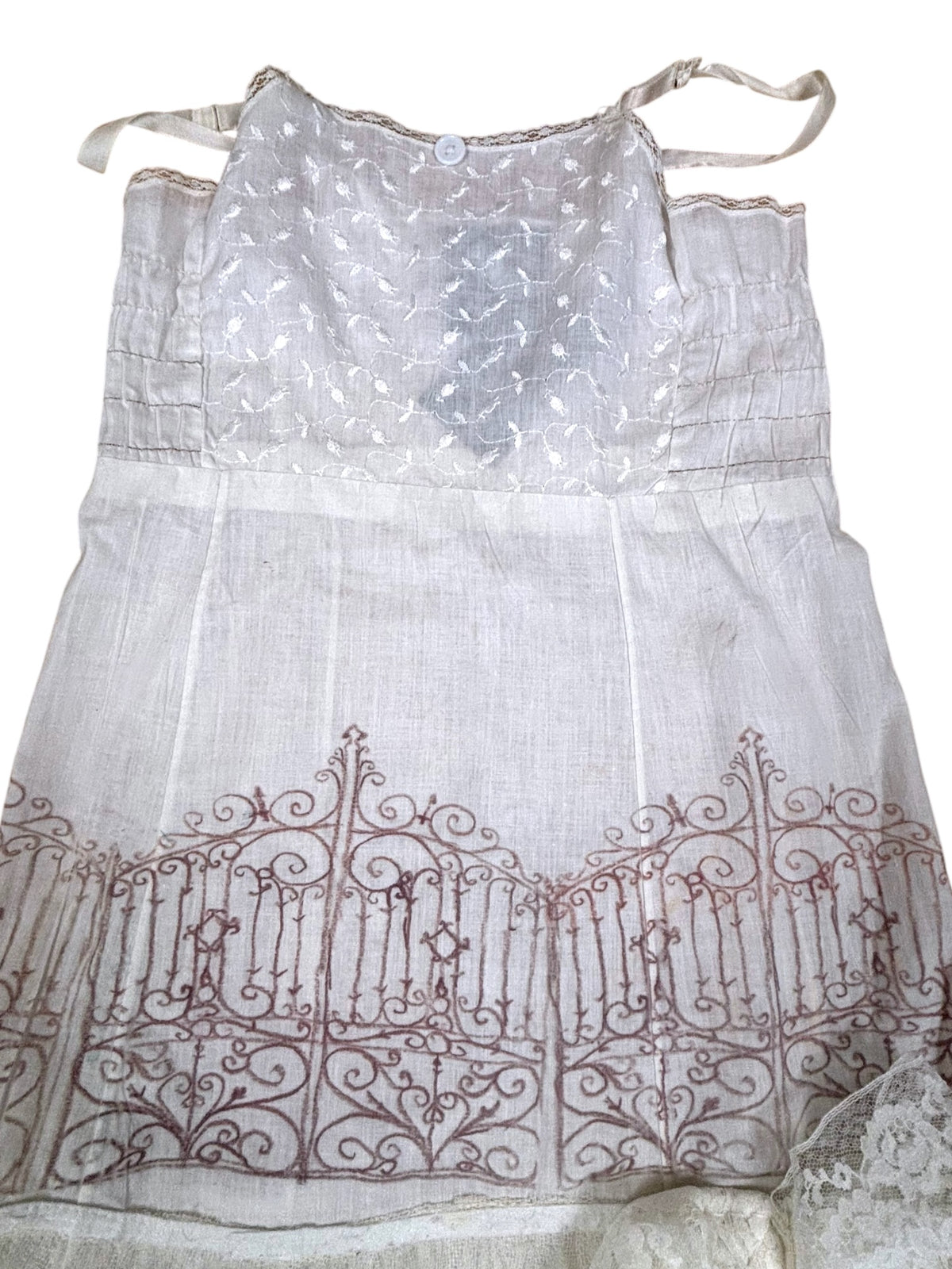 Gated Love Vintage Lacy Dress -