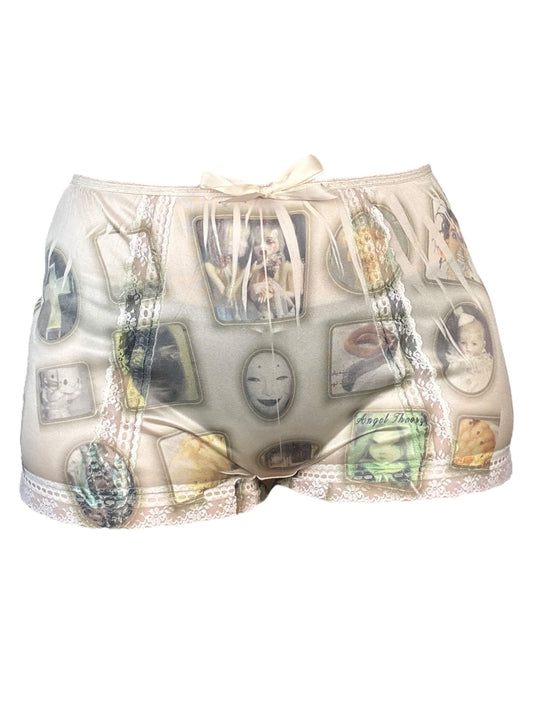 Void Family Shorts - M