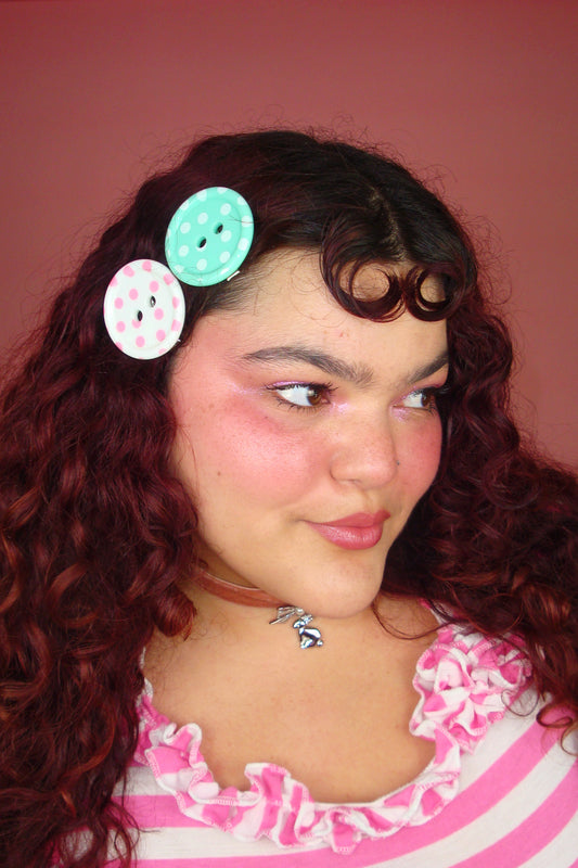 Set of 2 Button Hairclips