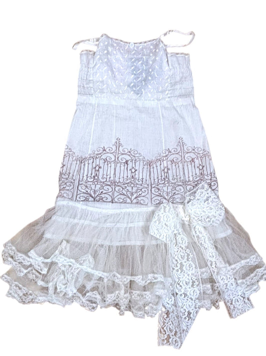 Gated Love Vintage Lacy Dress -