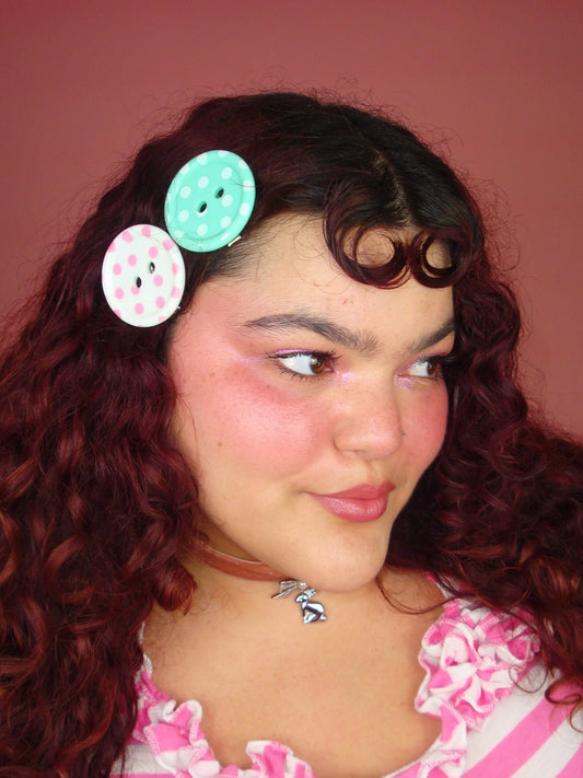 Set of 2 Button Hairclips