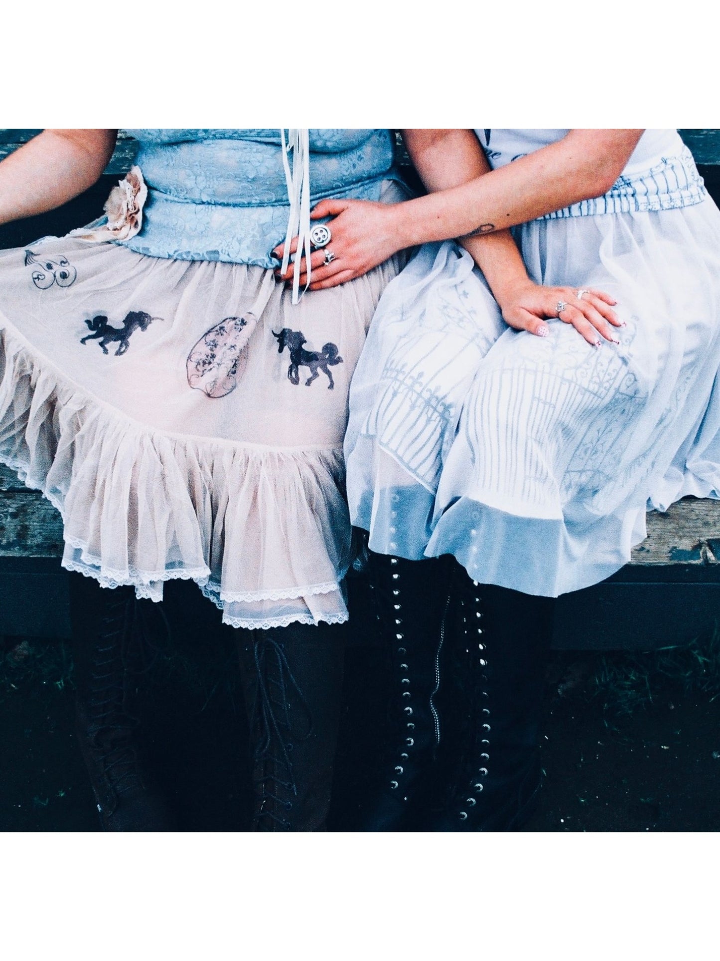 Gated Visions Grey Tulle Skirt - M